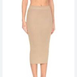 Kangra Gray & Black knit Stretchy Wool Blend Midi Skirt,Elastic waistband.NWT